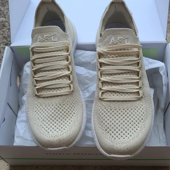 Athletic Propulsion Labs Shoes - Picture 1 of 8